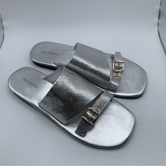 Free People Shoes - NIB Free People Mila Minimal Flat Sandal Women's size 7.5 silver metallic 1407